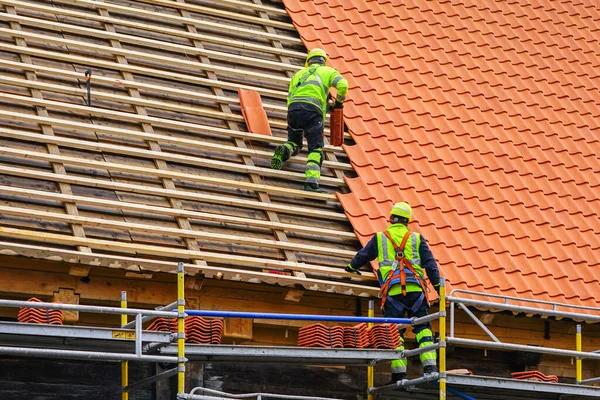 How Roofing Contractors in Montgomery Help with Insurance Claims